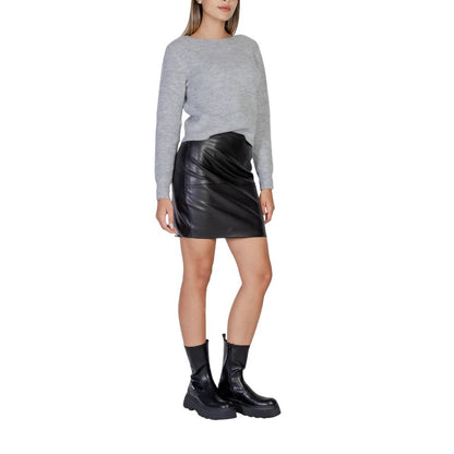 ICHI Black Polyethylene Skirt